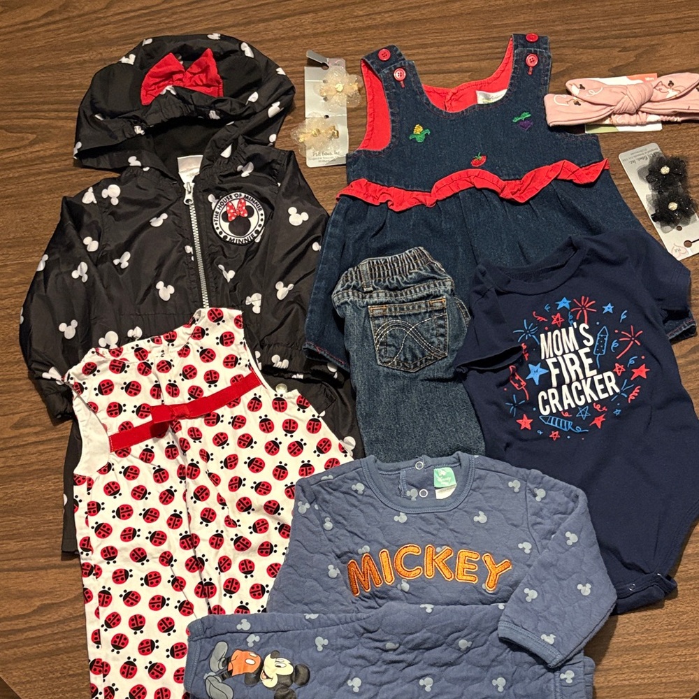 Girls 18-24 2T Lot of 10 Bundle Minnie Mouse Raincoat Gymboree Jeans Dresses